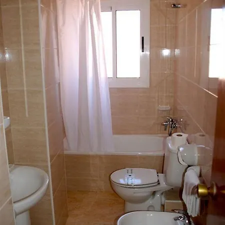 California Aptos 5* Salou